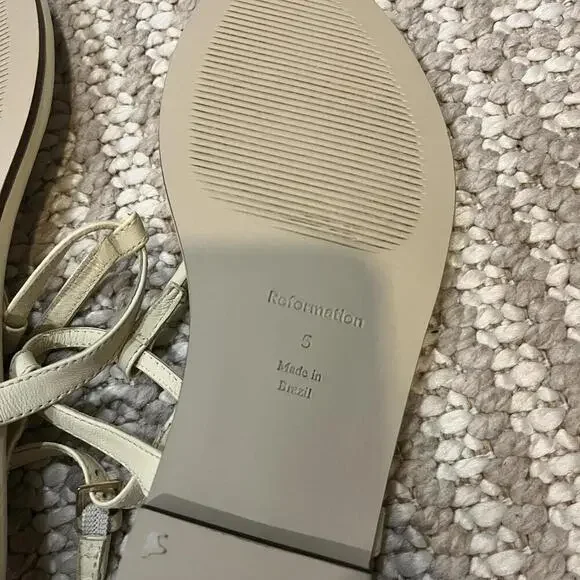 SOLD Reformation Thea Tstrap Sandal - Picture 7 of 7